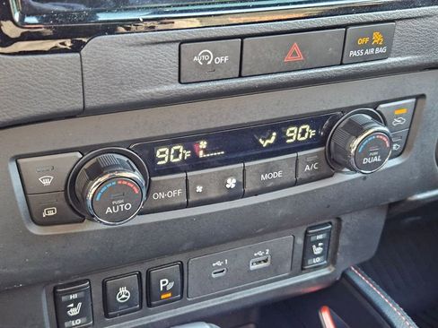 Used 2023 Nissan Frontier PRO-4X w/ Pro Convenience Package image 27