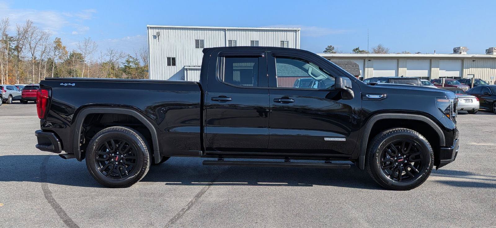 Used 2026 GMC Sierra 1500 Elevation AWD/4WD image 6