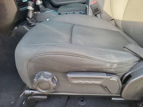 Used 2022 Jeep Gladiator Sport image 20