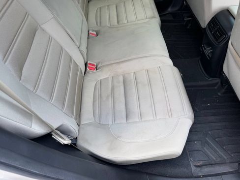 Used 2018 Honda CR-V EX image 19