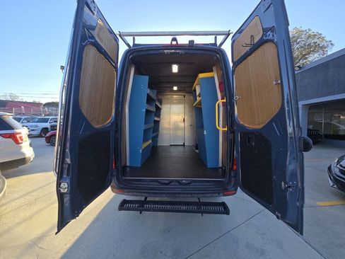 Used 2019 Mercedes-Benz Sprinter 144 image 15
