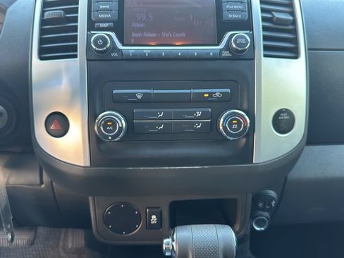 Used 2017 Nissan Frontier SV RWD image 26