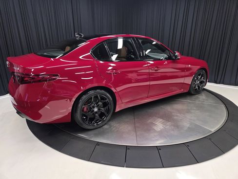 Used 2022 Alfa Romeo Giulia Ti image 11