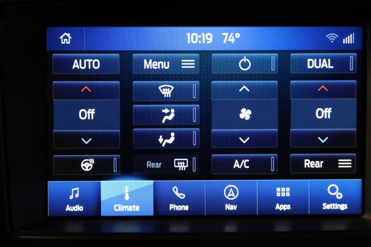 Used 2018 Ford Explorer Limited AWD/4WD image 42