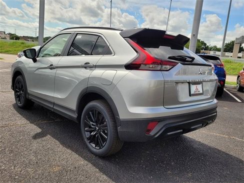 New 2025 Mitsubishi Eclipse Cross Black Edition image 3