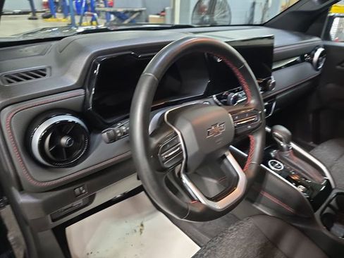 Used 2023 Chevrolet Colorado Z71 w/ Z71 Convenience Package 2 image 19