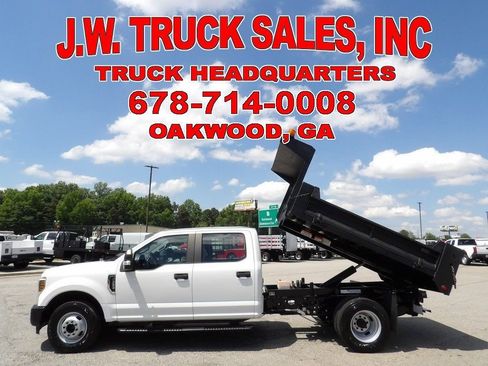 Used 2019 Ford F350 XL w/ Power Equipment Group RWD image 2