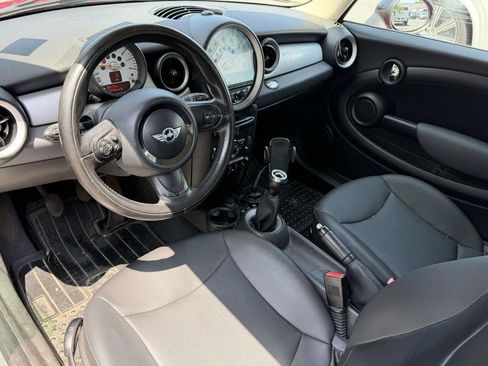 Used 2011 MINI Cooper Clubman FWD image 8