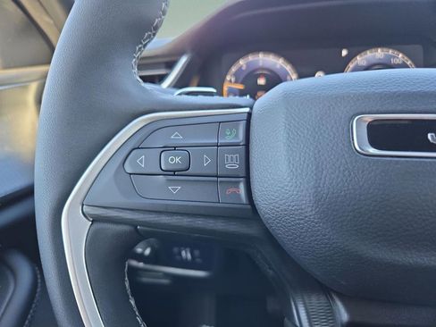 New 2025 Jeep Grand Cherokee Altitude RWD image 23