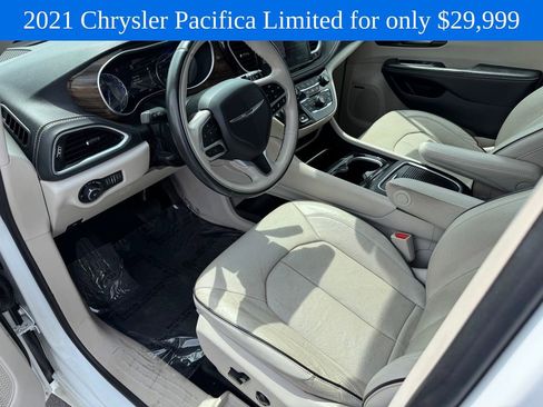 Used 2021 Chrysler Pacifica Limited w/ Premium & Safety Sphere Group AWD/4WD image 17