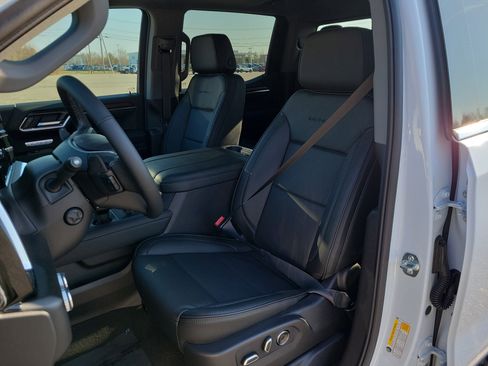 New 2026 GMC Sierra 1500 Denali w/ Denali Reserve Package image 4