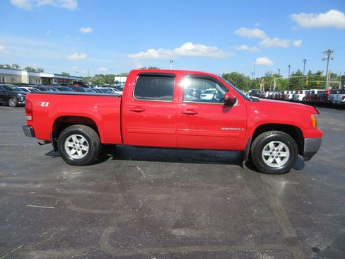 Used 2007 GMC Sierra 1500 SLT w/ SLE/SLT Trailering Package AWD/4WD image 6