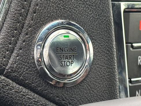 Used 2017 Lincoln Continental Reserve w/ Luxury Package AWD/4WD image 45