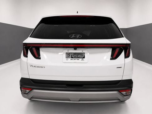 Used 2025 Hyundai Tucson Limited AWD/4WD image 9