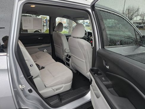 Used 2018 Honda Pilot EX image 21