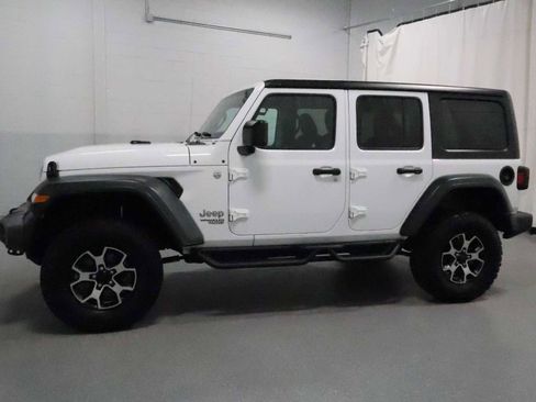 Used 2018 Jeep Wrangler Unlimited Sport S AWD/4WD image 2