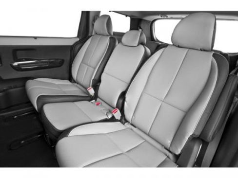Used 2015 Kia Sedona SX image 17