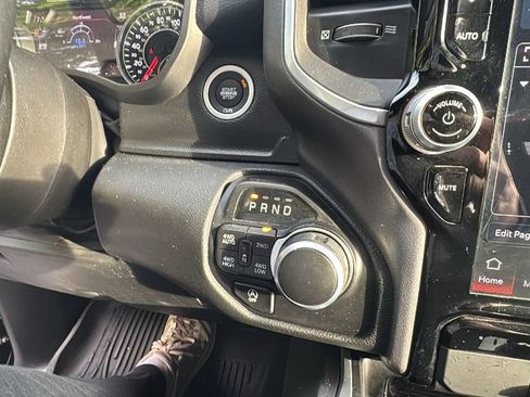 Used 2023 RAM 1500 Big Horn AWD/4WD image 17