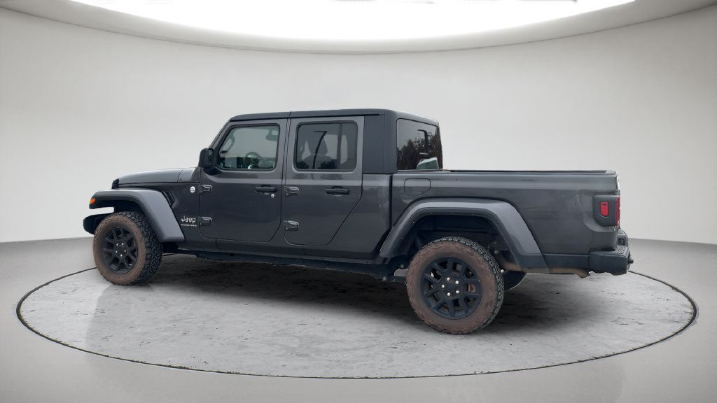 Used 2023 Jeep Gladiator Overland AWD/4WD image 10