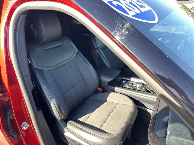 Certified 2025 Ford Explorer ST-Line w/ Premium Package RWD image 26