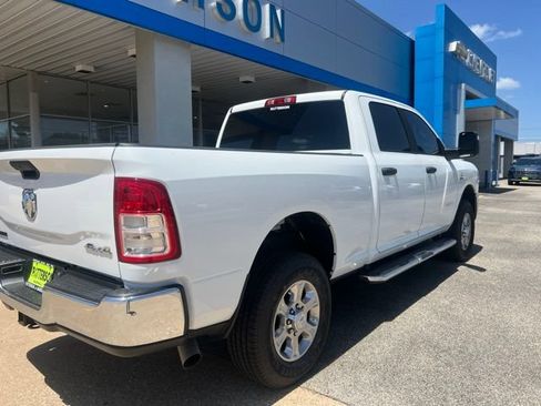Used 2024 RAM 2500 Big Horn AWD/4WD image 11
