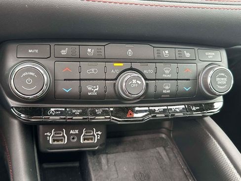 Used 2023 Dodge Durango GT AWD/4WD image 24