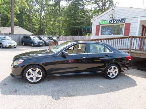 Used 2014 Mercedes-Benz E 350 4MATIC Sedan image 8