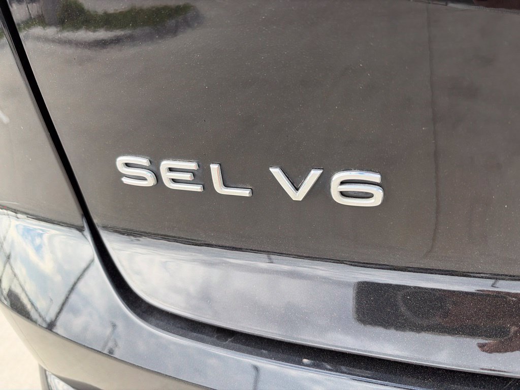 Used 2022 Volkswagen Atlas Cross Sport SEL R-Line w/ Cross Sport MDO Package AWD/4WD image 21