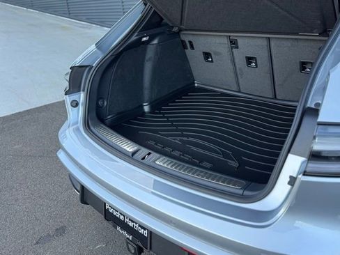 New 2026 Porsche Macan S AWD/4WD image 32