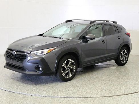 Used 2025 Subaru Crosstrek 2.0i Premium AWD/4WD image 3