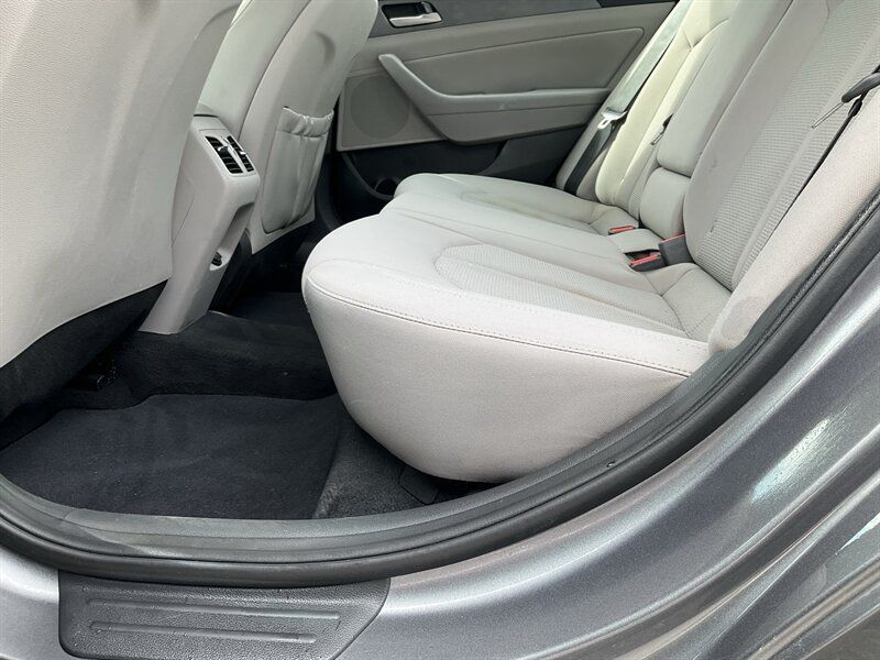 Used 2018 Hyundai Sonata SEL FWD image 15