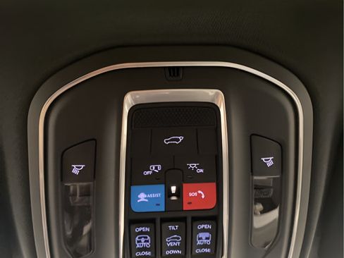 Used 2026 Jeep Cherokee Limited AWD/4WD image 14