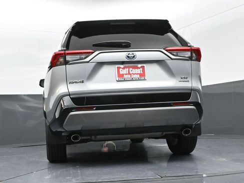 Certified 2021 Toyota RAV4 XSE w/ Carpet Mat Package (TMS) image 36