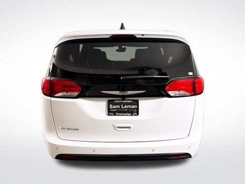 New 2026 Chrysler Voyager LX image 6