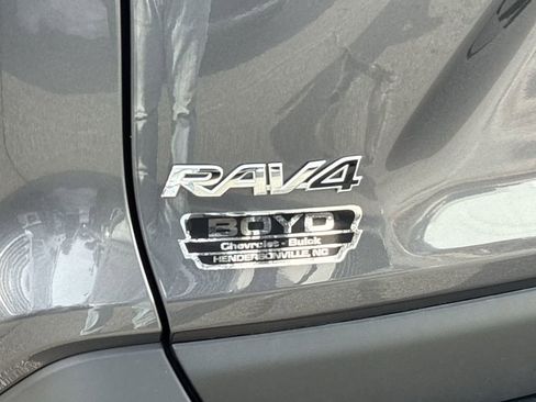 Used 2025 Toyota RAV4 XLE image 31