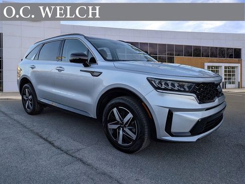 Used 2021 Kia Sorento S w/ Panoramic Sunroof Package image 1