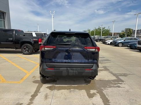 Used 2025 Toyota RAV4 XLE Premium w/ Weather Package AWD/4WD image 5