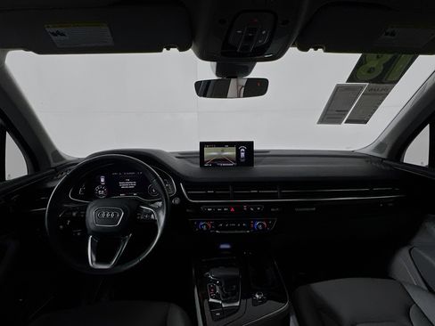 Used 2018 Audi Q7 3.0T Prestige AWD/4WD image 30