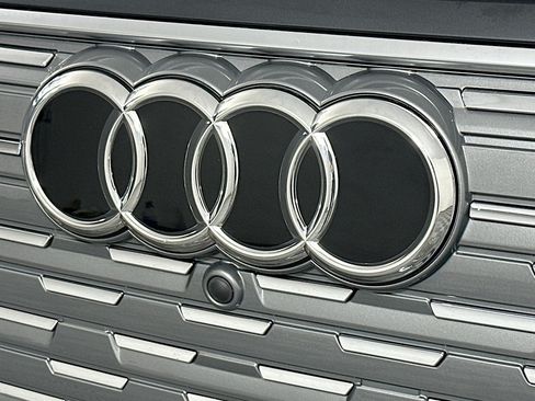 Used 2024 Audi Q4 e-tron Premium Plus w/ Premium Plus AWD/4WD image 15