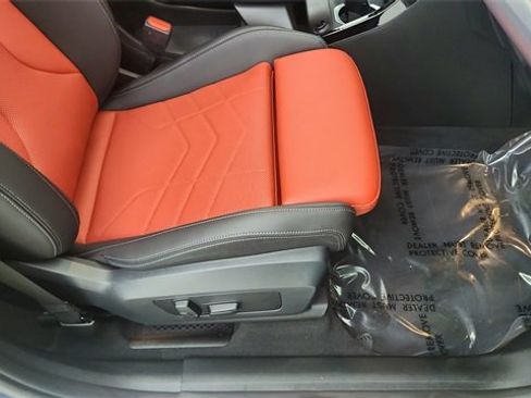 Used 2025 BMW X1 xDrive28i image 24