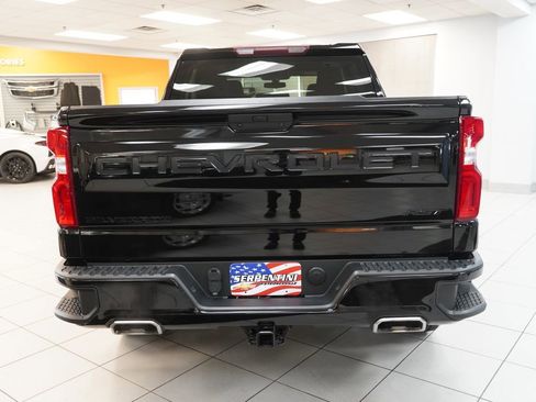 Certified 2022 Chevrolet Silverado 1500 RST w/ LPO, Blackout Package AWD/4WD image 8