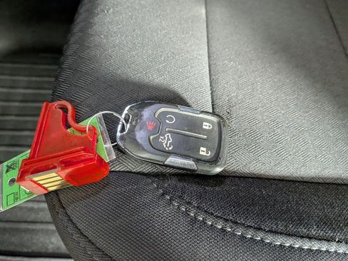 Used 2021 Chevrolet Silverado 1500 LT Trail Boss image 33