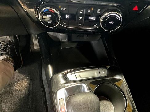 Used 2024 Chevrolet Trax RS w/ Driver Confidence Package FWD image 25
