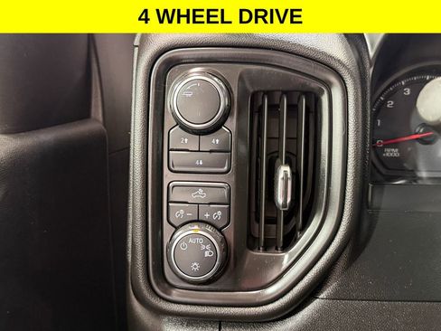 Used 2020 Chevrolet Silverado 2500 W/T w/ WT Convenience Package AWD/4WD image 2