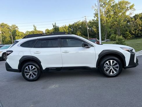 Certified 2025 Subaru Outback Premium AWD/4WD image 3