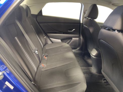 Used 2023 Hyundai Elantra SEL FWD image 19