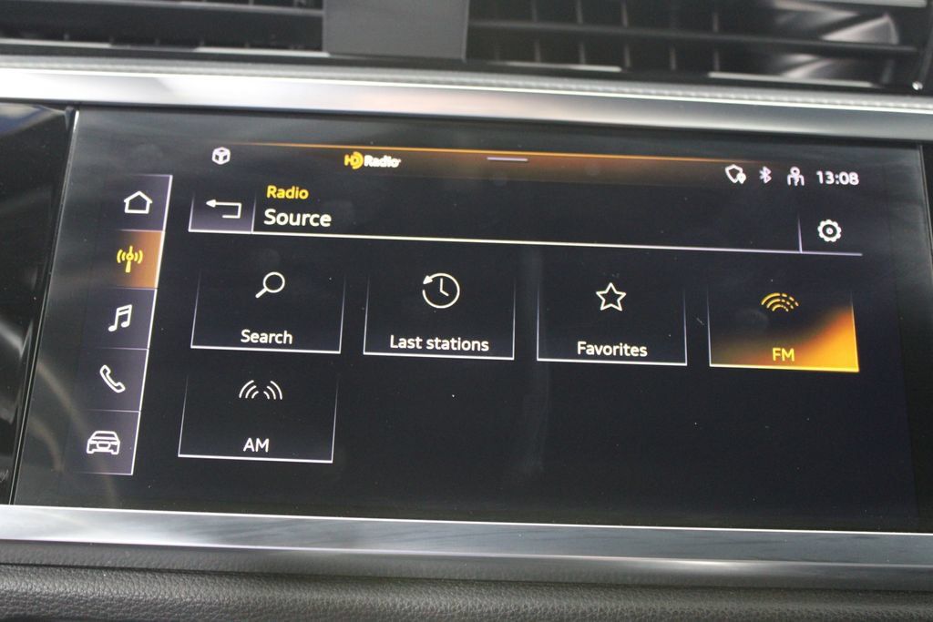 Used 2025 Audi Q3 2.0T Premium AWD/4WD image 56