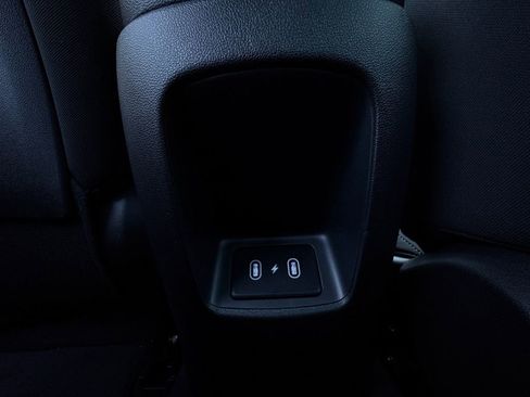 Used 2025 Hyundai Elantra SEL image 5