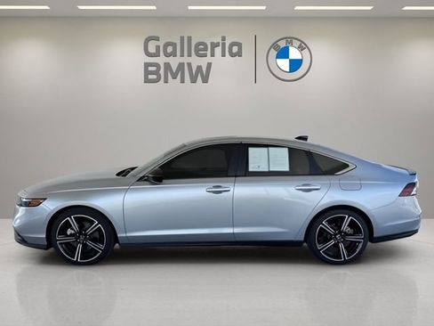 Used 2025 Honda Accord Sport image 10
