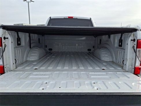 Used 2017 Ford F250 XLT w/ XLT Value Package image 29